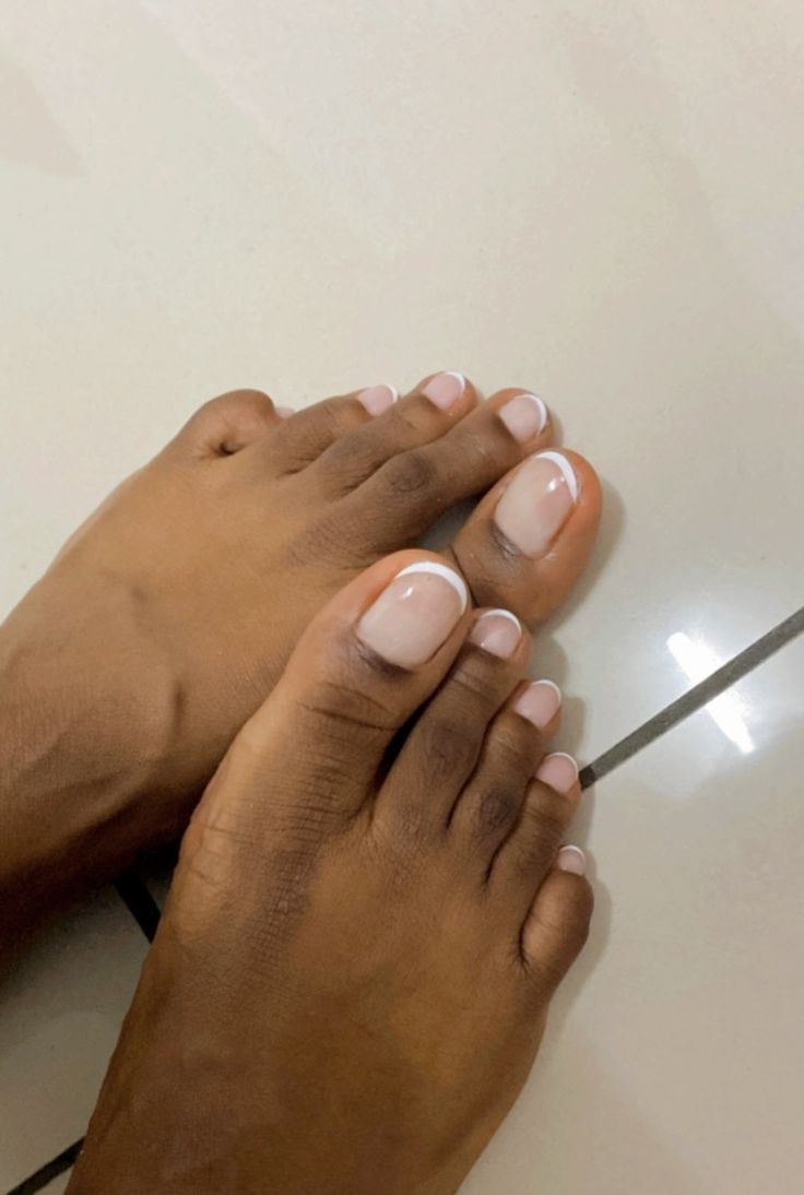 Foot Rounded Pedicure, Round French Pedicure, Rounded Toenails, Round Toe Nails, French Pedicure Toes, Ideal Appearance, French Manicure Toes, French Tip Pedicure, French Toe Nails