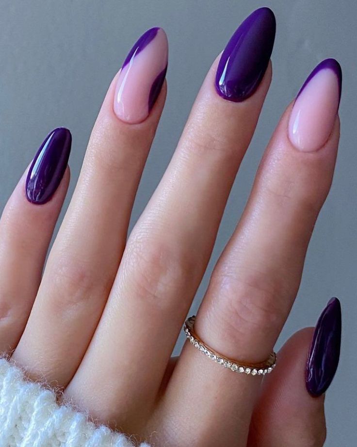 #purplenails #nailart #nailstyle Nail Art Viola, Nail Organization, Dark Purple Nails, Hoco Nails, Violet Nails, Purple Nail Art, Purple Acrylic Nails, French Tip Nail Designs, Purple Nail Designs