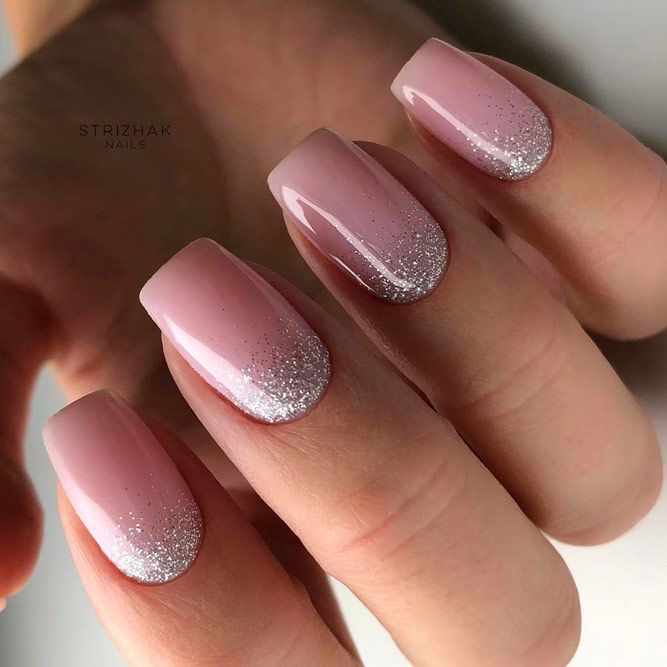 Silver Glitter Ombre Accents ❤ Intricate Short Acrylic Nails To Express Yourself ❤ See more ideas on our blog!!! #naildesignsjournal #nails #naildesigns #acrylicnails Prom Nails Red, Prom Nails Silver, Silver Nail Designs, Manicure Gel, Makijaż Smokey Eye, Short Acrylic, Short Acrylic Nails Designs, Pink Acrylic Nails, Silver Nails