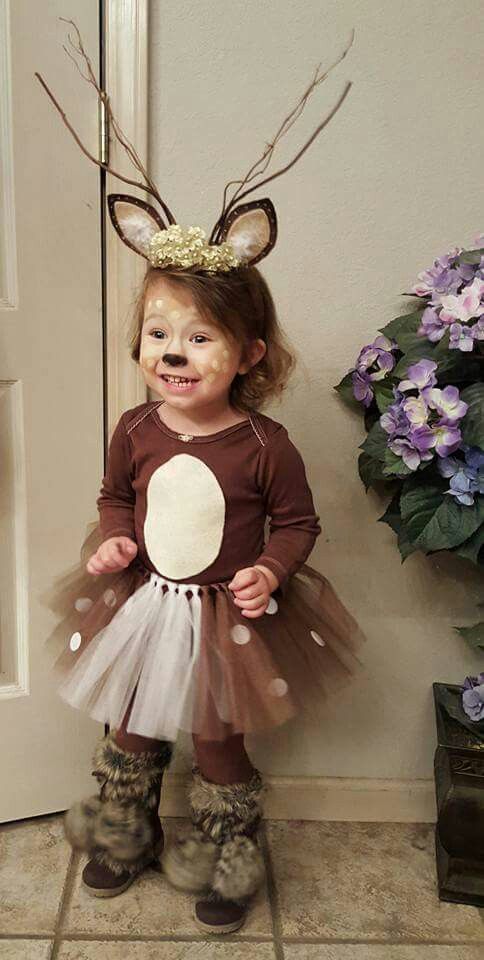 Cutest deer costume ever! Dress Like A Reindeer For School, Deer Costume Diy, Baby Deer Costume, Meme Costume, Deer Makeup, Christmas Ideas For Boyfriend, Reindeer Costume, Halloween Costumes To Make, Deer Costume