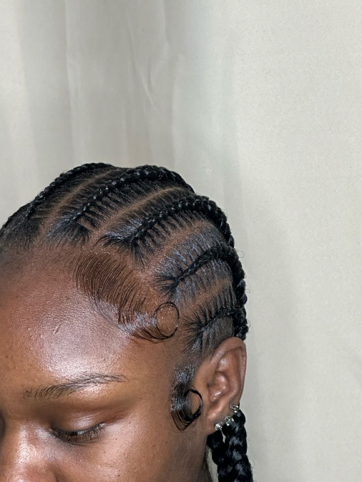 Canrows Going Back Natural Hair, Under Wig Cornrows, Corn Rolls Natural Hair, Medium Size Cornrows, Straight Back Cornrows With Curls, 8 Braids Cornrows, Canerow Back Braids Hairstyles, Plain Cornrows, Feed In Cornrows Straight Back