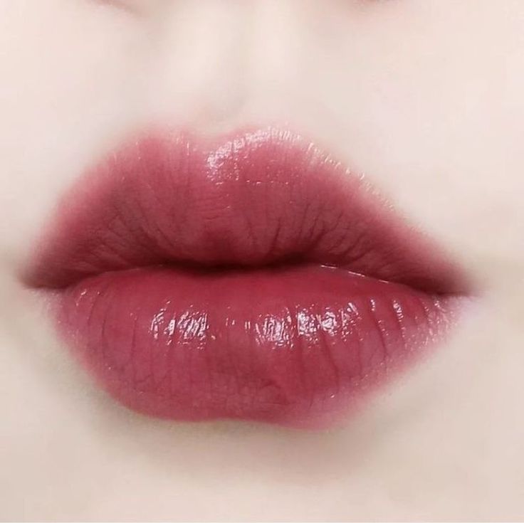 Visual Manifestation, Lipstick Guide, Lip Blushing, Anime Lips, Korean Lips, Rosy Lips, Kawaii Makeup, Makeup Accesories, Perfect Lips