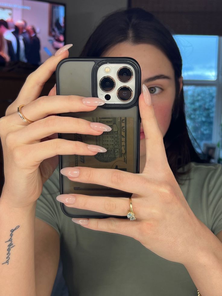 Kylie Jenner French Tip Nails, Uñas Kylie Jenner, Selena Gomez Nails, Kendall Jenner Nails, Kardashian Nails, Jenner Nails, Kylie Nails, Birthday Nail, Kylie Jenner Nails