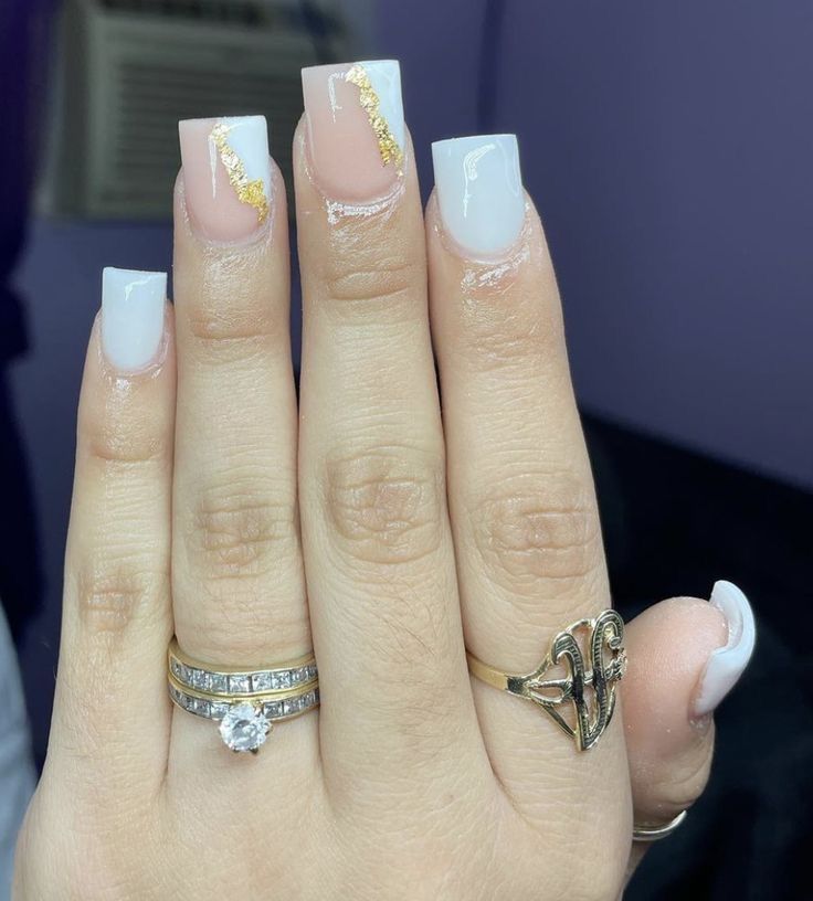 Cute Short Medium Nails, Short Acrylic Nails For Cheer, Plan Short Nails, Simple Short Acrylic Nails Mom, Cute Nails And Toes Matching, Basic Baddie Nails Short, Short Full Set Nails Acrylics, Very Short Acrylic Nails Square, Senior Picture Nails Ideas