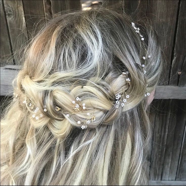 Never Worn Gorgeous Handmade Etsy Hair Piece. Yellow Gold And Pearls With Two Clasps. Glitter Hair Strands, Short Hair Wedding Hair, Hair Chain Jewelry, Pearl Hair Vine Wedding, Wedding Hair Crown, Long Hair Vine, Gold Hair Accessories Wedding, Silver Hair Vine, Flower Wedding Hair