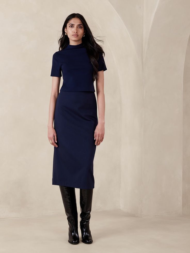 Everywhere Ponte Midi Skirt | Banana Republic Womens Pencil Skirt Outfits, Petite Women Outfits Classy, Plus Size Dramatic Classic, How To Style A Pencil Skirt, Zara Work Outfits Women, Work Outfits Skirt, Work Skirts Professional, Midi Skirt Work Outfit, Knee Length Skirt Outfit