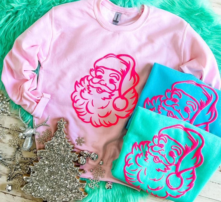 Pink Gildan sweatshirt Mint and Scuba Blue are Jerzees Vinyl Sweatshirt Ideas, Christmas Sweatshirt Ideas, Puff Vinyl, Santa Sweatshirt, Retro Santa, Gildan Sweatshirt, Cameo Projects, Gildan Sweatshirts, Pink Design