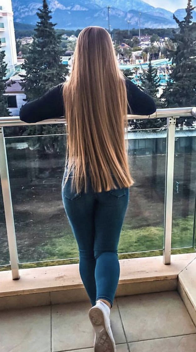 Summer Hair Trends, Long Shiny Hair, Extremely Long Hair, Long Silky Hair, Long Hair Pictures, Really Long Hair, Super Long Hair, Long Hair Girl, Very Long Hair