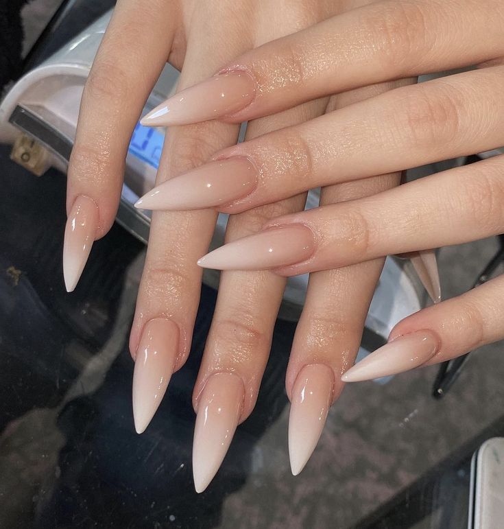 Milky Nails, Nude Nail Designs, Pointed Nails, Classy Acrylic Nails, Almond Acrylic Nails, روتين العناية بالبشرة, Oval Nails, Square Acrylic Nails, Fire Nails