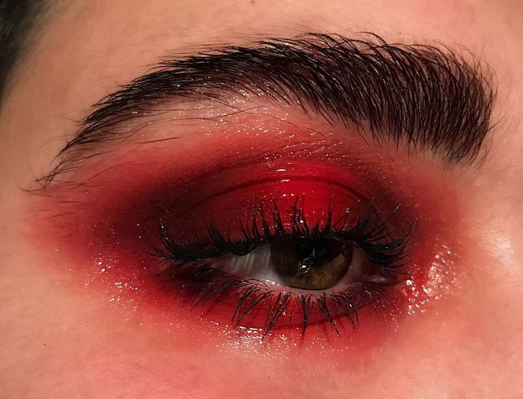 Glam Gore Makeup, Red Shadow Makeup, Unholy Makeup, Wrath Makeup, Red Makeup Halloween, Devilish Makeup, Red Eye Shadow Looks, Devil Costume Makeup, Red Devil Makeup