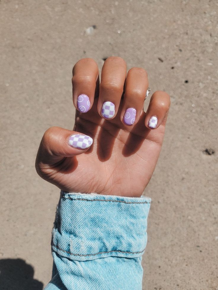 Checker Nails, Trending Nail Ideas, Nails Polish Designs, Nails Lavender, Purple Gel Nails, Best Summer Nails, Trending Nail Art, Nail Art Fall, Checkered Nails