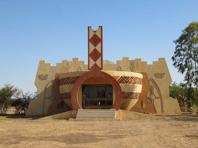 an unusual building in the middle of nowhere