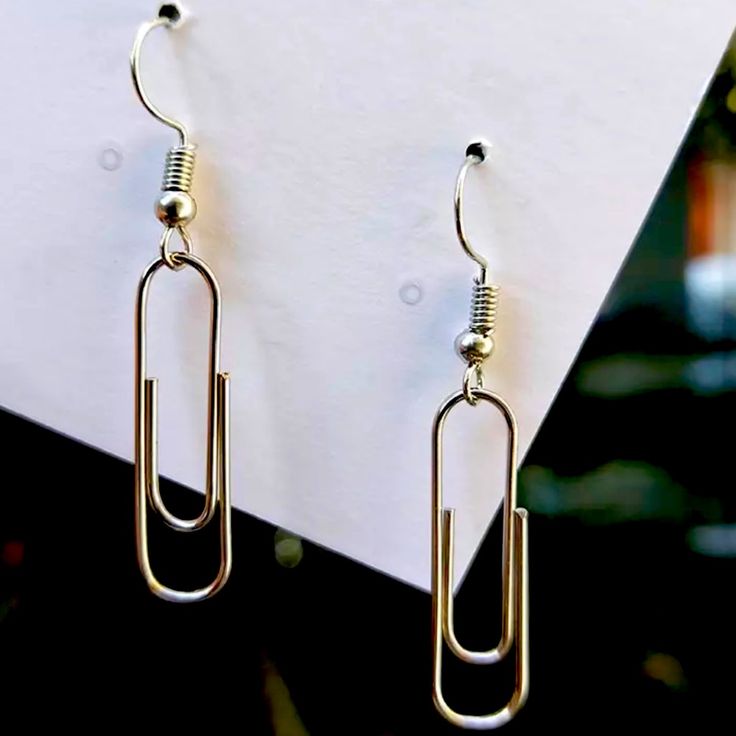 Super Cool, Super Dope Paper Clip Earrings. Made Of Zinc Alloy Metal And Polished With Silver. Lightweight On Ears. Brand New Boutique Item Without Tag. Mix And Match Any Items Listed 4 For $20 And Save Just Bundle Your Items And Send Offer!!! Silver Metal Paperclip Earrings, Paper Clip Earrings, Antique Key Necklace, Rhinestone Jewelry Set, Gold Link Necklace, Moonstone Pendant Necklace, Vintage Rhinestone Jewelry, Mixed Metal Earrings, Antique Keys