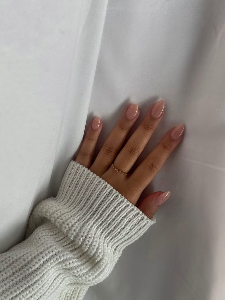 Short, nails, acrylics nails, almond shape, basic nails, simple nails, nude nails Do My Nails With Me, Springtime Nails, Natural Almond Nails, Natural Looking Acrylic Nails, Short Almond Shaped Nails, Classy Almond Nails, Short Oval Nails, Acrylic Nails Almond Shape, Selfcare Aesthetic