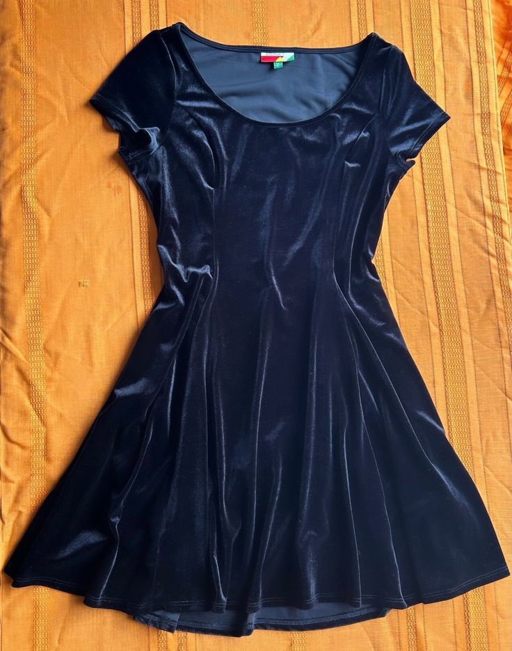 Cute black velvet dress! In excellent condition, made in USA. Short Velvet Dress, 90s Velvet Dress, Analytics Design, Velvet Dress Short, Velvet Slip Dress, Velour Dress, Sheepskin Coat, Black Velvet Dress, Dress Clothes For Women