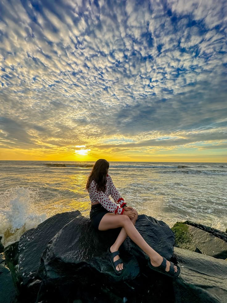 Beautiful and breathtaking sunrise at the Promenade/ Rock Beach of Pondicherry. Best Poses For Beach Pictures, Andaman Photography Ideas, Pondicherry Photoshoot Ideas, Poses In Pondicherry, Pondicherry Aesthetic Outfits, Andaman Pictures, Andaman Photoshoot, Pondicherry Photography Poses, Gokarna Photography