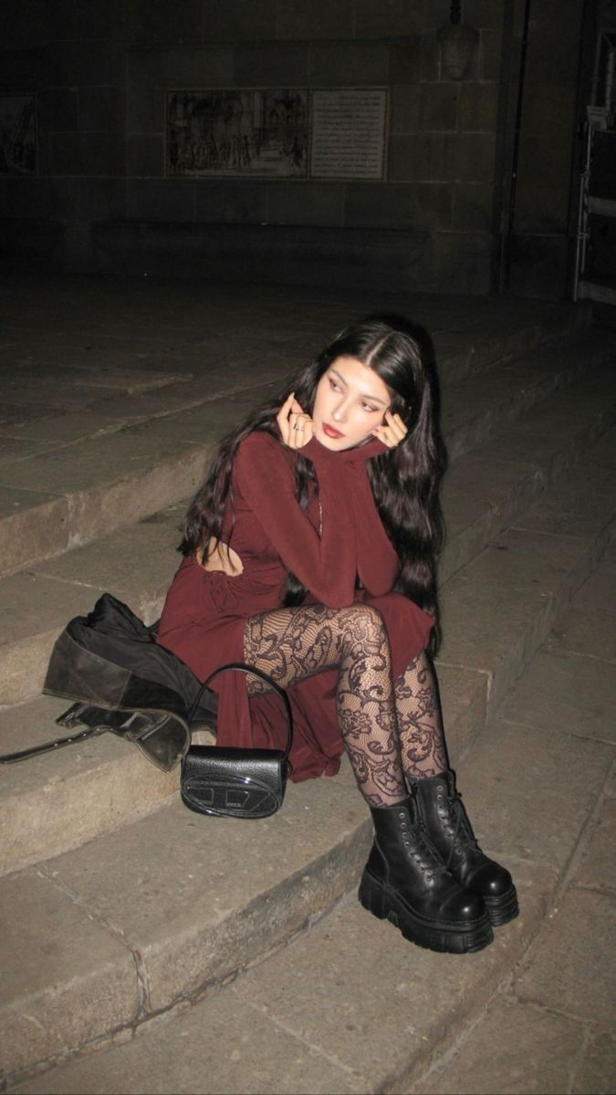 Tumblr Core Aesthetic, Soft Goth Grunge Outfits, Red Goth Aesthetic Outfit, Casual Fall Goth Outfits, Soft Goth Glam Aesthetic, Dark Grunge Fashion, Thanksgiving Outfit Goth, Dark Romantic Style Fashion, Romantic Grunge Style