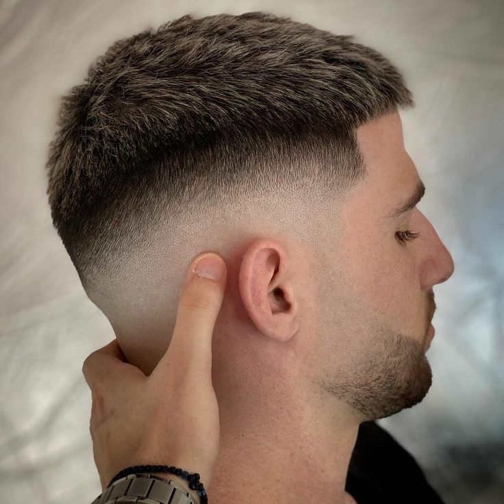 Very Short Hair Men, Mid Fade Haircut, Men Fade Haircut Short, Fade Haircut Styles, Short Hair With Beard, Best Fade Haircuts, Short Fade Haircut, High Fade Haircut, Mens Haircuts Short Hair