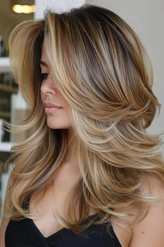 Butterfly Haircut Balayage Blonde, Long Hairstyles Haircuts For Women, Most Beautiful Haircuts, Hair In Layers Medium, Cute Haircuts For Medium Length Hair, One Length Haircuts Long, Butterfly Cut Medium Length, Butterfly Haircut With Highlights, 2024 Short Haircuts