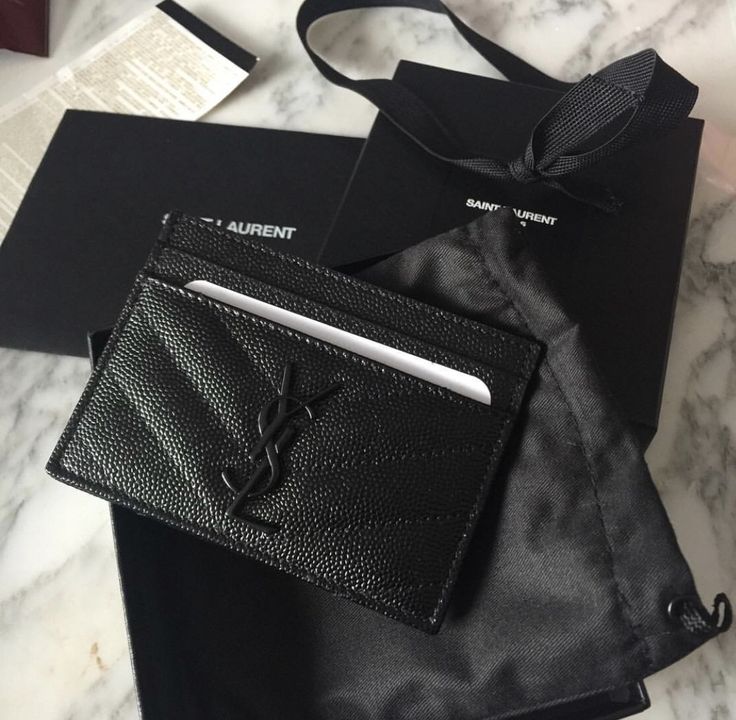 Black Card Aesthetic, Wallet Card, Designer Card Holder Wallet, Black Cards, Designer Card Holder, Luxury Card Holder, Designer Wallet, Card Holders, Card Holder Aesthetic