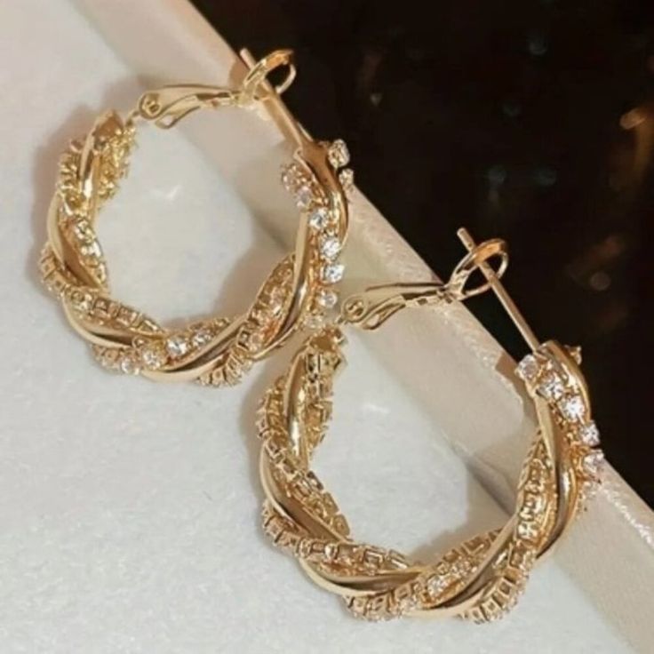 Complete Your Special Occasion Outfit With These Sparkly And Glamorous Gold Earrings That Are Unbelievably Eye Catching! ~ Real 18k Gold Plating & Simulated Diamonds (Natural Zircon Stone) ~ Ear Needle Material: Copper (Nickel Free) ~ Hypoallergenic ~ Lightweight ~ Brand New In Excellent Packaging ~ Mailing Out Time: 0-2 Business Days ~ Only One Available Atm Dipped In Real Gold, Adding Shine And A Protective Layer For Longer Lasting Jewelry And Helps To Prevent Skin Discolor/Irritation. Avoid H Luxury Gold Plated Jewelry With Vs Clarity, Gold Jewelery Earrings, Bridal Ear Rings Gold, Luxury Vs Clarity Earrings For Gift, Expensive Golden Jewelry, Wedding Hoop Earrings With Plating, Metal Round Hoop Earrings With Plating, Round Metal Hoop Earrings With Plating, Metal Hoop Earrings With Plating