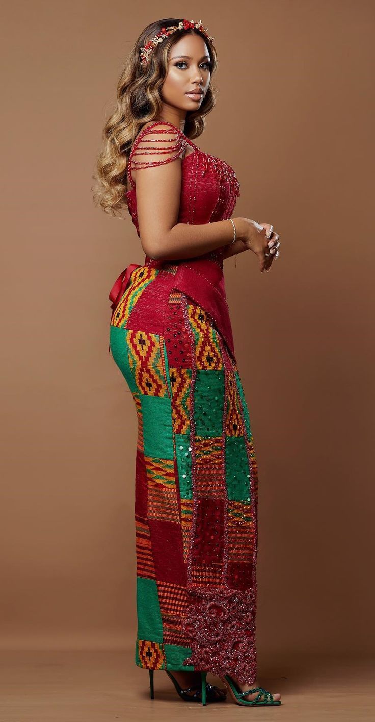 Kente Wedding Styles, Kente Designs Ghana, Kente Short Dress Styles Ghana, Ghana Dress Styles, Kente Styles Ghana Women, Short Kente Styles For Graduation, Ghana Kente Styles, Kente Dress Styles Classy, Kente Outfits