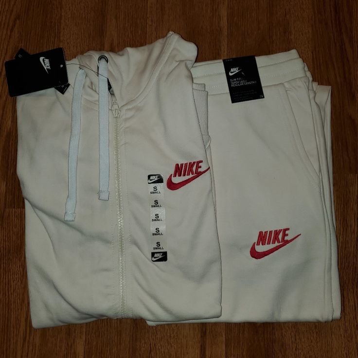 Unisex . Men And Women Size 2xl Only Standard Slim Fit Nike Hoodies Stack, Nike Joggers Sets, Collection Pull Nike, Nike Air Force 1 With Tracksuit, Beige Nike Set, Nike Tech Preppy, Sweat Nike Collection, Nike Tracksuit Cream, Ensemble Nike Fleece