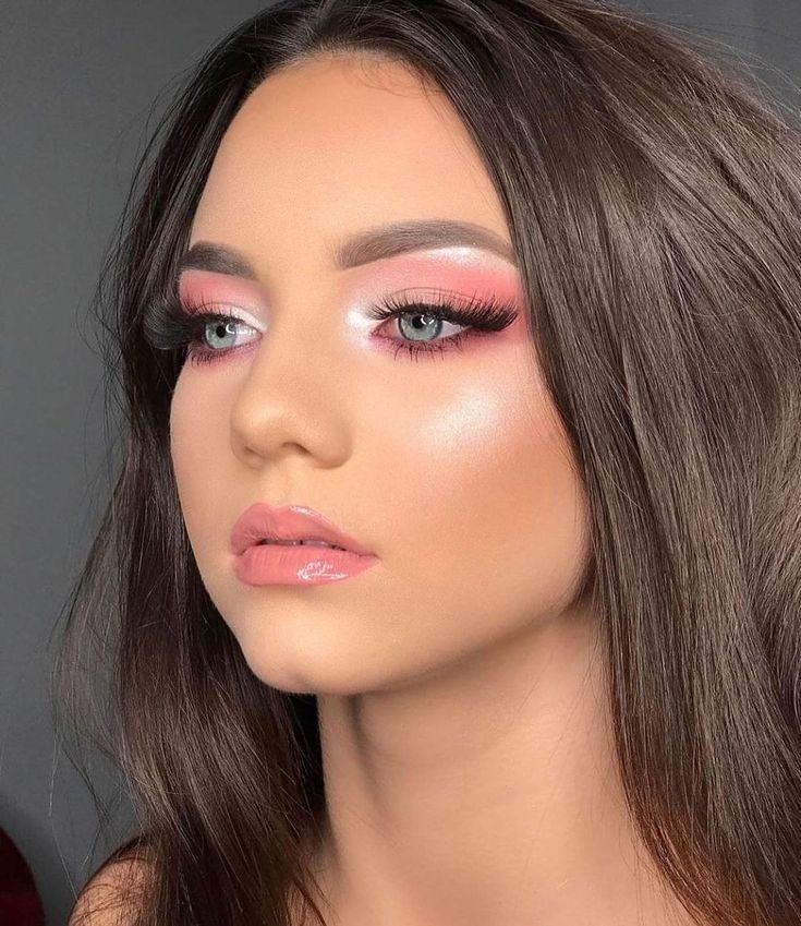 Pink Full Face Makeup Look, Pink Eyeshadow With Blue Eyes, Makeup To Match Hot Pink Dress, Birthday Pink Makeup Looks, Pink Dewy Makeup Look, Light Day Makeup, Pink Soft Eyeshadow, Pink Eyeshadow Looks Blue Eyes, Rose Pink Eyeshadow