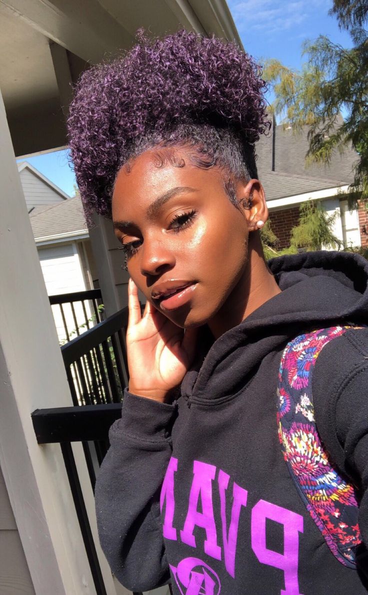 Purple Natural Hair, Dyed Natural Hair, Pelo Afro, Natural Hair Inspiration, Natural Hair Tips, Natural Hair Color, Black Girls Hairstyles, Purple Hair, Curly Hair Styles Naturally