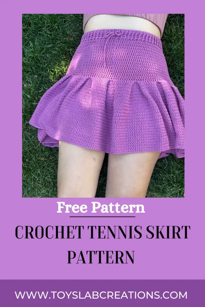 the crochet tennis skirt pattern with text overlay that reads, free pattern