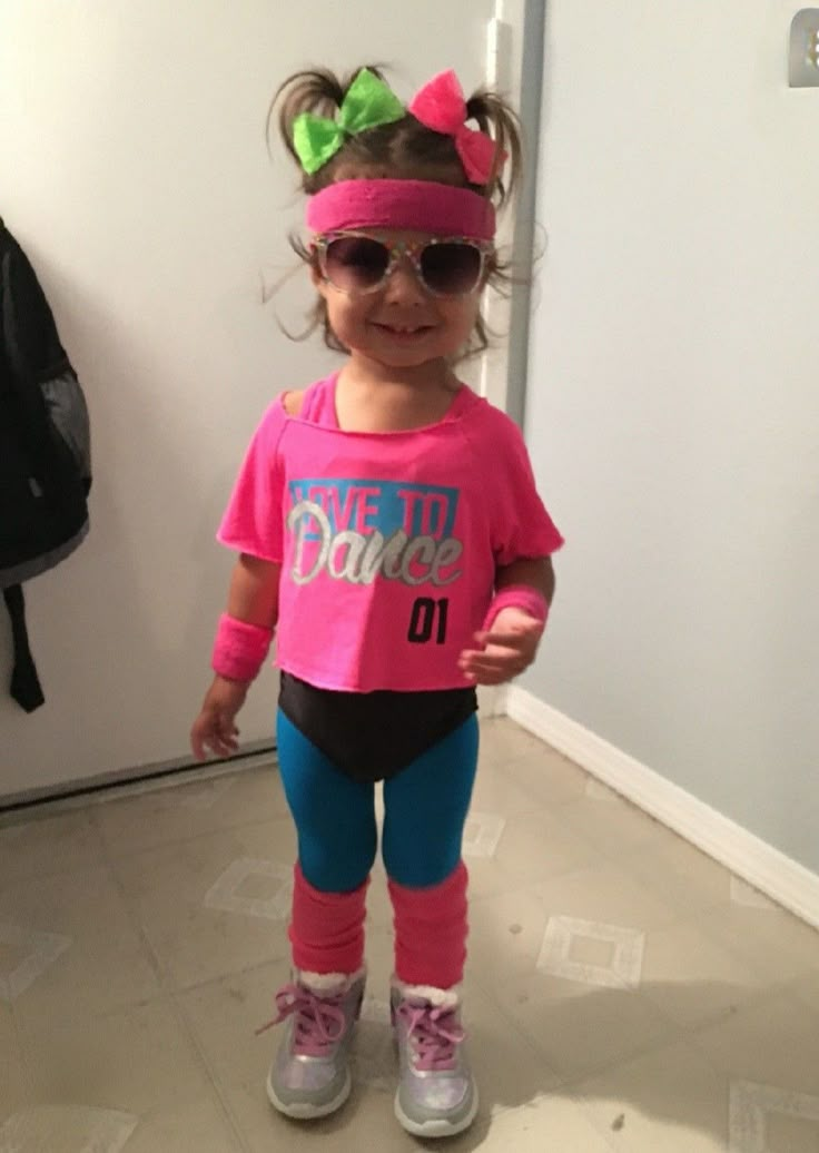 80s Costume Toddler Girl, Dress Like The 80s Kids, Embeleco Day Ideas For Girl, Kids 80s Costume Diy Girl, Kids 90s Outfit Ideas Girls Diy, Cute Toddler Girl Halloween Costume, Family 80s Costume, Girls 80s Outfits Kids, 80s Outfits For Kids