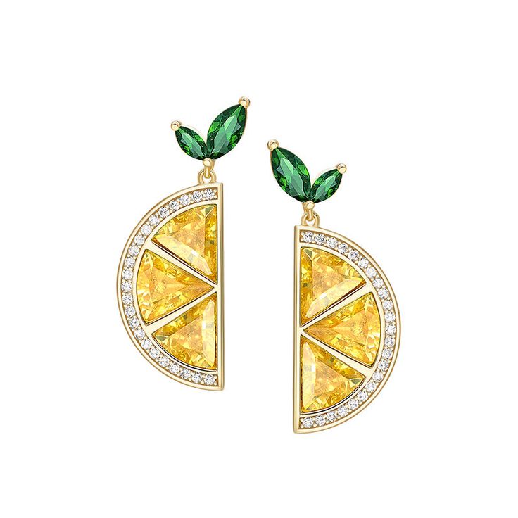 Half Lemon Yellow Zircon Earrings in 925 Sterling Silver Product Features: In the small town of "Limone" in Italy, when the fruit is ripe, the large slices of lemons become the eye-catching scenery on the shore of Lake Garda. The yellow zircon is cut into a semi-circle shape, depicting the crystal clear lemon flesh, which refracts mesmerizingly in the sun. Product Information: Material: Sterling silver; Cubic zircon Popular element: Yellow lemon Color: Gold Size: Height 3.2cm,width 1.1cm Applica Beach Party Gifts, Lemon Earrings, Yellow Gold Color, Lemon Drop, E 40, Stone Setting, Gold Copper, Fashion Elegant, Green Glitter