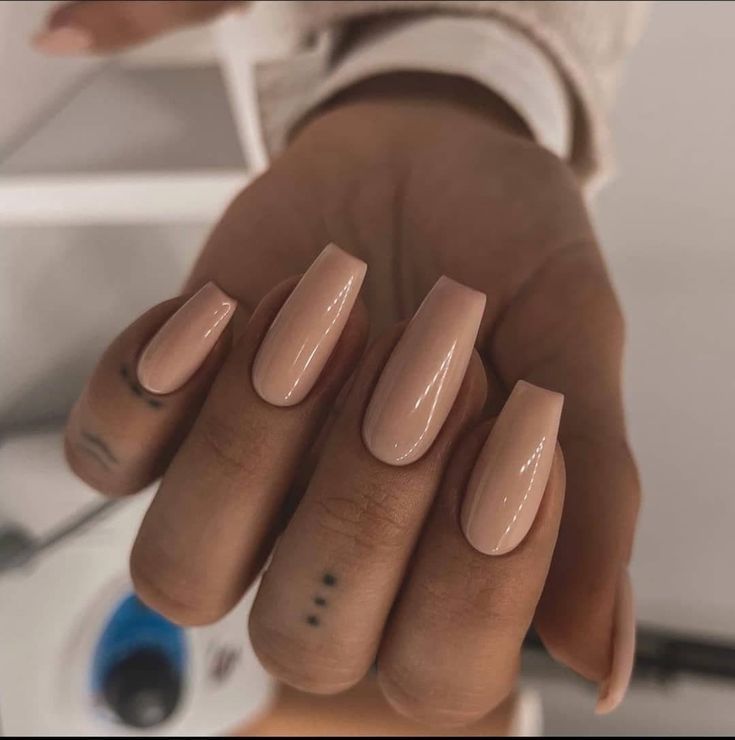 Peachy Nude Nails, Beige Manicure, Nails Beige, Beige Nail, Punk Nails, Gel Acrylic Nails, Nails Nude, Beige Nails, Work Nails