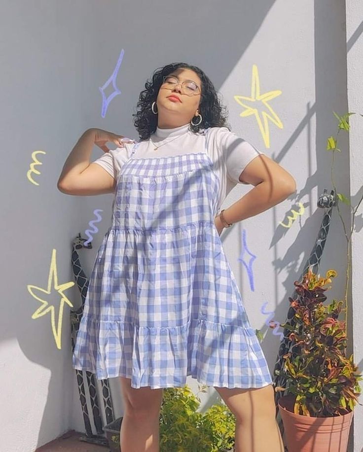 Plus-koon Muoti, Tea Party Birthday Ideas, Plus Size Aesthetic Outfits, Fashion 90s, Unique Tea, Checkered Dress, Tea Party Birthday, Curvy Girl Fashion, Curvy Girl Outfits