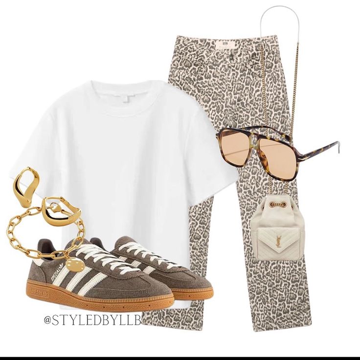 Leopard Jeans Outfit, Looks Adidas, Look Legging, Leopard Jeans, Neue Outfits, Printed Trousers, Outfit Inspo Fall, Summer Fashion Outfits, Mode Inspiration