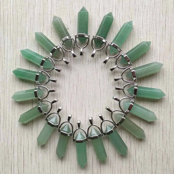 Stone size:32mm*8mm color:as picture material:natural green aventurine moq:24pcs Yoga Supplies, Green Aventurine Stone, Bubble Pack, Aventurine Stone, Healing Meditation, Green Aventurine, Fashion Jewelry Necklaces, Fashion Watches, Pendant Jewelry