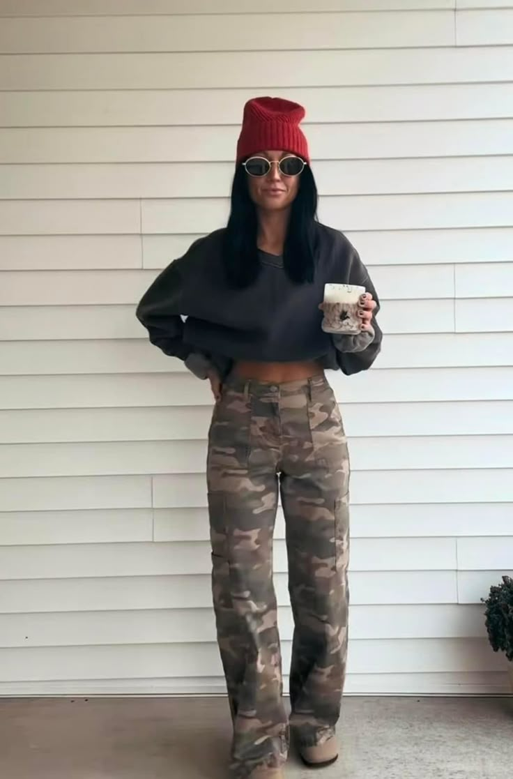 Women’s Camo Outfit, Winter Camo Pants Outfit, Dressy Thanksgiving Outfits, Casual Camo Pants Outfit, Camo Women Outfits, Vegas Winter Outfit Ideas Casual, Cargo Pants And Sweater Outfit, Western Cold Weather Outfit, Monster Jam Outfit Women