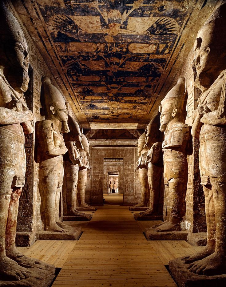 an image of the inside of a building with many statues on it's sides