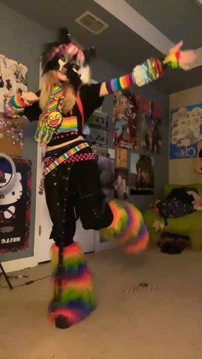 Cool Outfits To Wear To School, Scenecore Poses, Scene Aethstetic, Rainbow Scene Outfit, Scenecore Outfits Male, Diy Scene Clothes, How To Dress Scene, Scene Fursona, Scenecore Aesthetic Outfit