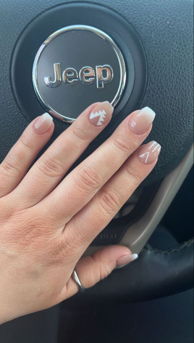 Wedding Nails For Bride Western, Wedding Nails Western, Wedding Nails Country, Boho Western Wedding Nails, Western Nails Neutral, Western Bride Nails, Round Western Nails, Natural Western Nails, Tan Western Nails