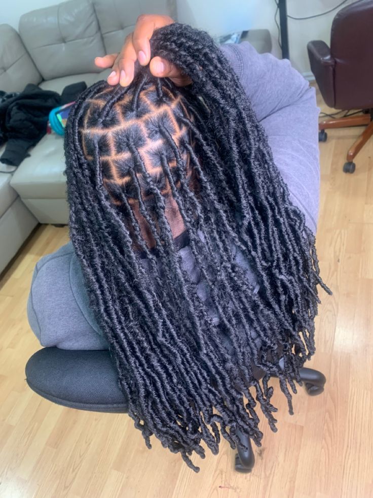 Black hair locs Softlocs Hairstyle, Faux Locs Long, Protective Hairstyle Ideas, Cornrows With Box Braids, Hair Braid Patterns, Soft Locs, Braids Hairstyles For Black Women, Big Box Braids Hairstyles, Short Locs Hairstyles