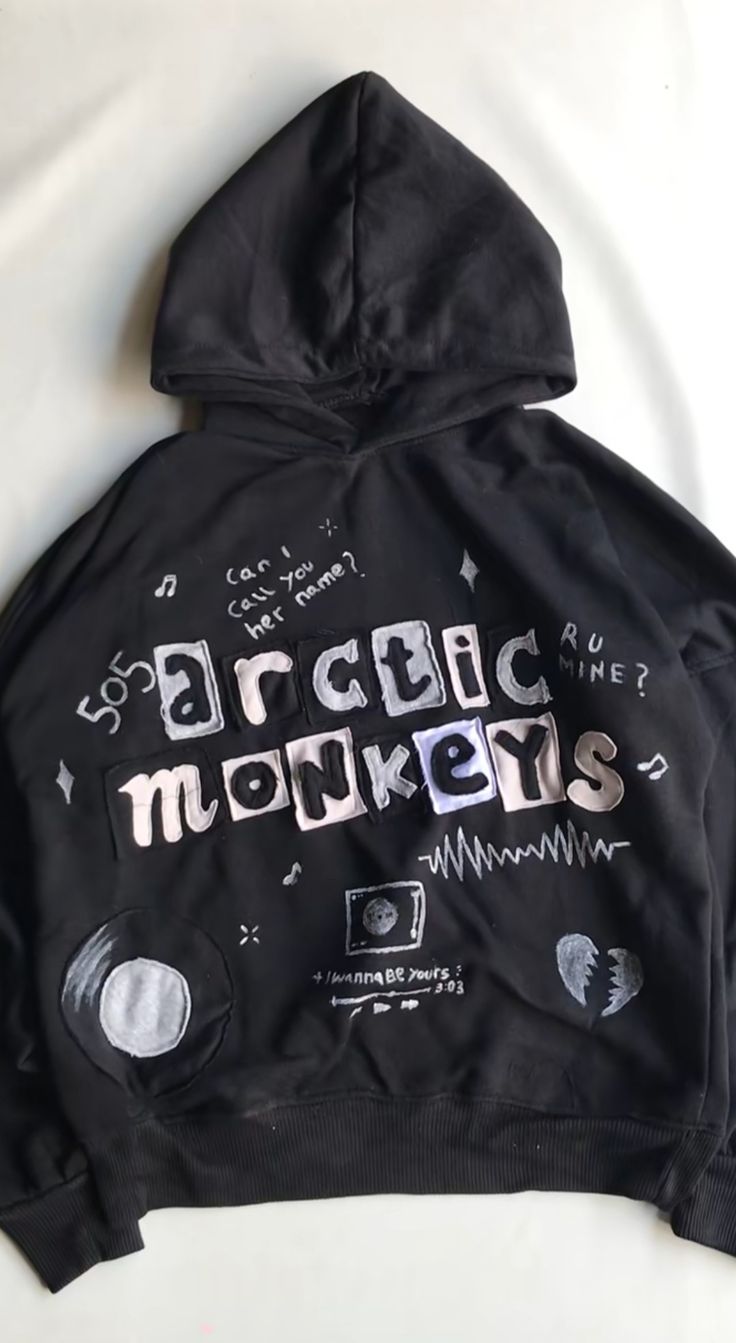 Arctic Monkeys Hoodie, Arctic Monkeys Merch, Artisanats Denim, Artic Monkeys, Painted Clothes, Swaggy Outfits, Tarzan, Really Cute Outfits, Arctic Monkeys