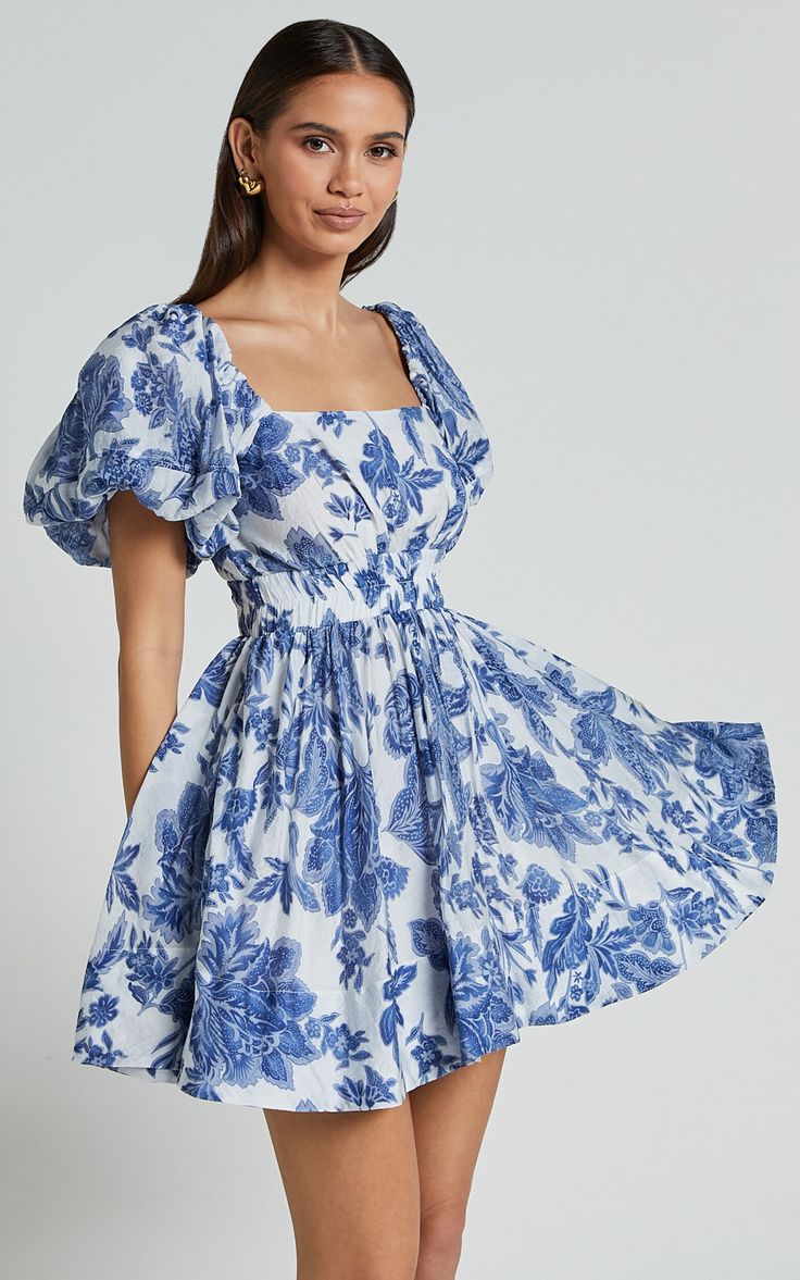 Mira Mini Dress - Square Neck Balloon Sleeve Dress in Blue Floral College Grad Dress Ideas, Cute Womens Dresses, Cute Light Blue Dresses, Blue Dress Senior Pictures, Vintage Blue Dress Aesthetic, Modest Hoco Dresses, Hoco Inspiration, Tea Dress Outfit