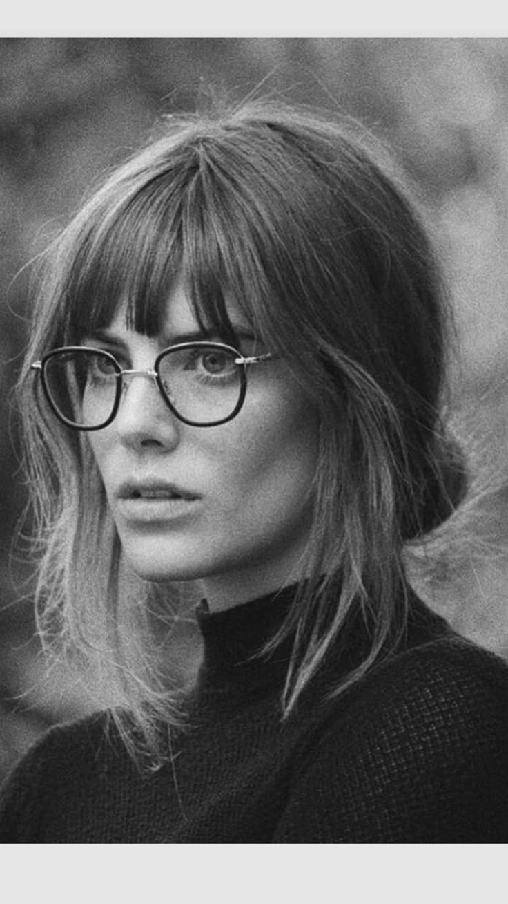 Fringe frame Bangs And Glasses, Short Bangs, How To Style Bangs, Long Hair With Bangs, Wispy Bangs, Hair Envy, Grunge Hair, Hair Dos, Hair Day