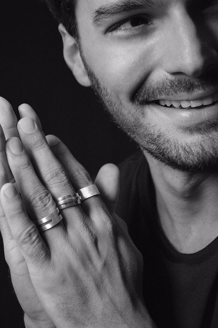 Ring Photoshoot, Men Fashion Photoshoot, Mens Jewerly, Ring Photography, Jewelry Product Shots, Male Models Poses, Jewelry Photography Styling, Mens Silver Jewelry, Jewelry Editorial