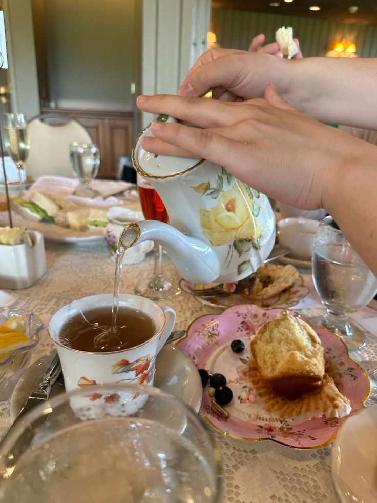 Tea party Rooftop Tea Party, Tea Party Slumber Party, Yea Party Aesthetic, Stuffed Animal Tea Party, Coco Aesthetic, Tea Party Pictures, Tea Party Aesthetic, Girly Pink Aesthetic, Baking Pastries