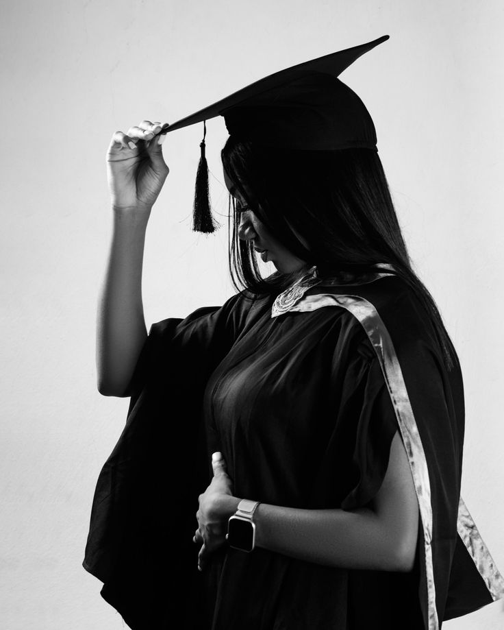 Graduation Photoshoot blackandwhite Bunting Amir Kargbo memories Phactory
Sierra Leone
Freetown
Photography art College Graduation Photoshoot Ideas, Graduation Shoot Ideas, Grad Picture Ideas, Graduation Pic Ideas, Masters Graduation, College Graduation Photoshoot, College Graduation Pictures Poses, Graduation Look, College Graduation Pictures