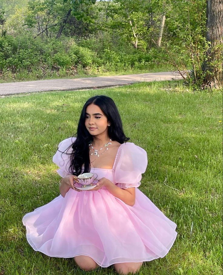 18th Birthday Dress Ideas Short, Tea Party Birthday Dress, Pastel Tea Party Outfit, Short Pink Dress Aesthetic, Dresses Bday, Afternoon Party Outfit, 16th Birthday Dress, Princess Dress Aesthetic, Pink Organza Dress