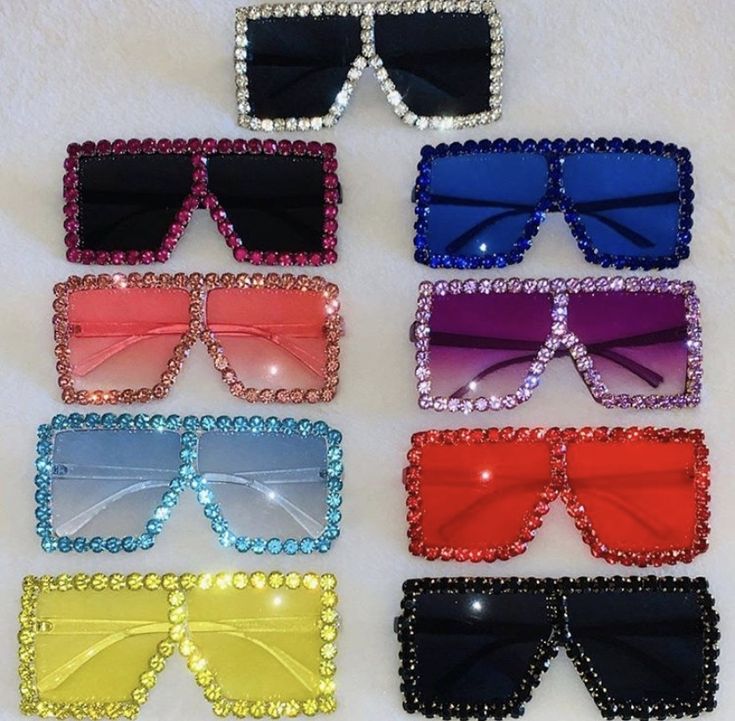 Pretty Sunglasses, Bling Sunglasses, Luxury Glasses, Crystal Sunglasses, Rhinestone Sunglasses, Trendy Glasses, Cute Sunglasses, Sunglasses Women Fashion, Cute Glasses