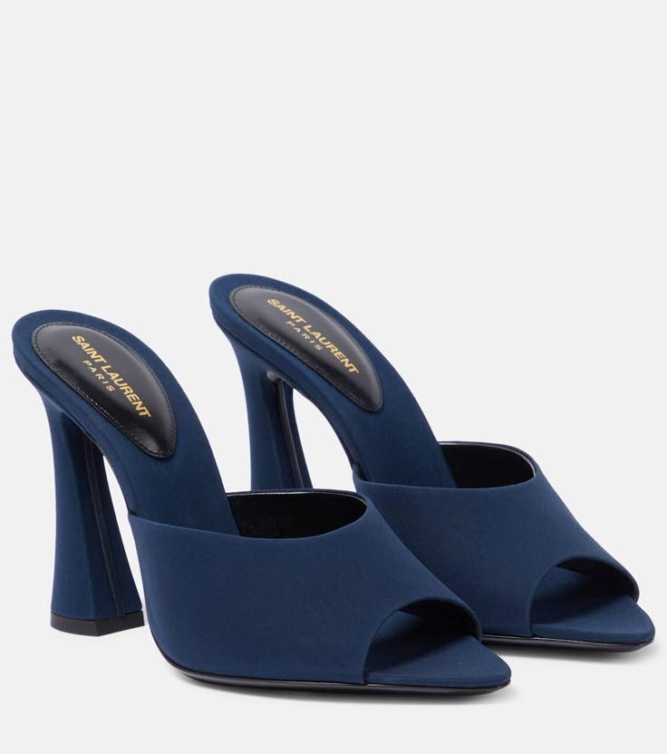 Dark Blue Heels, Elegant Shoes Heels, Heels Aesthetic, Fancy Shoes, Blue Heels, Elegant Shoes, Shoe Inspo, Saint Laurent Shoes, Shoe Closet